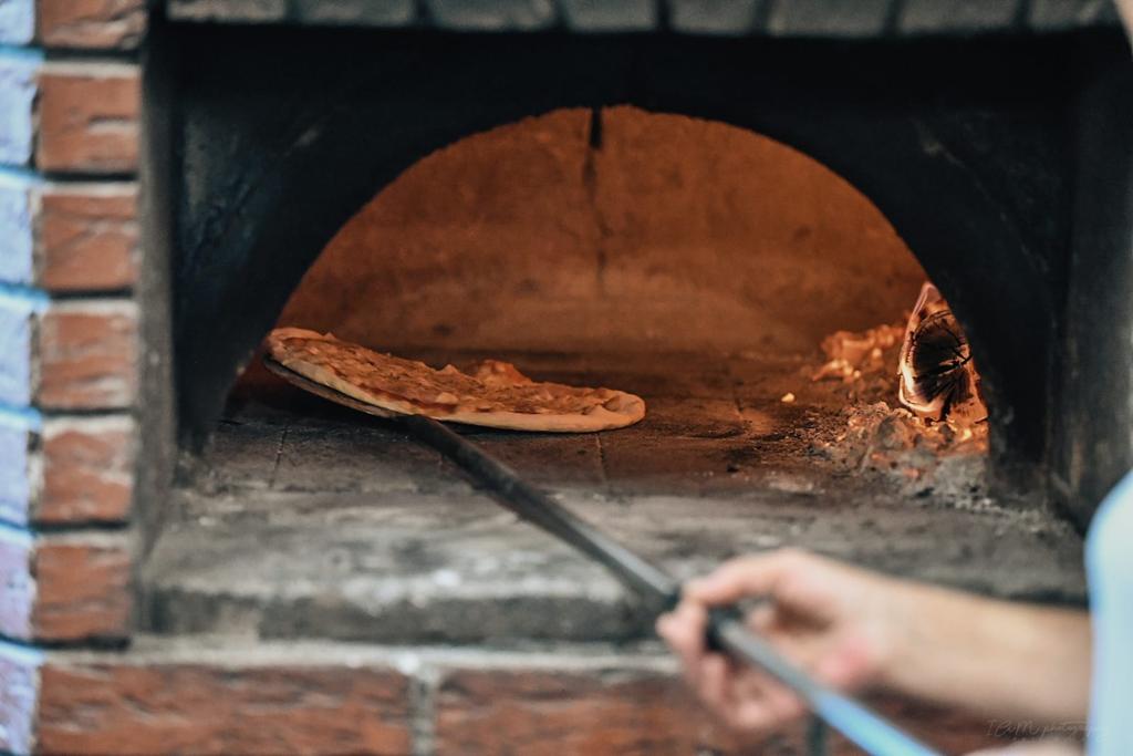 River pizza oven